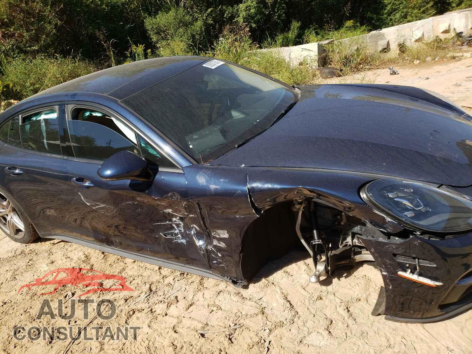 PORSCHE PANAMERA 2018 - WP0AA2A79JL111817