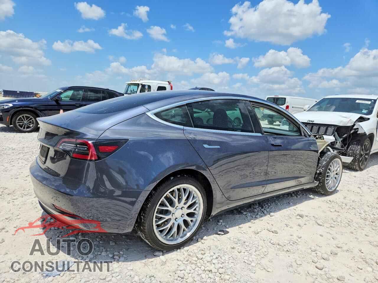 TESLA MODEL 3 2019 - 5YJ3E1EA7KF300774