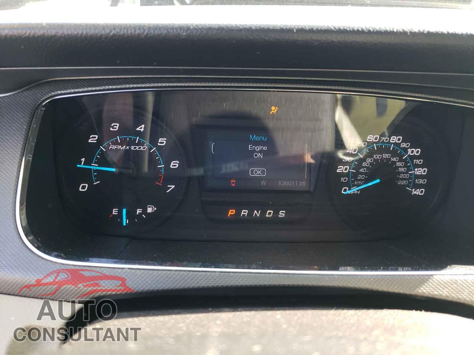 FORD TAURUS 2018 - 1FAHP2D89JG127628