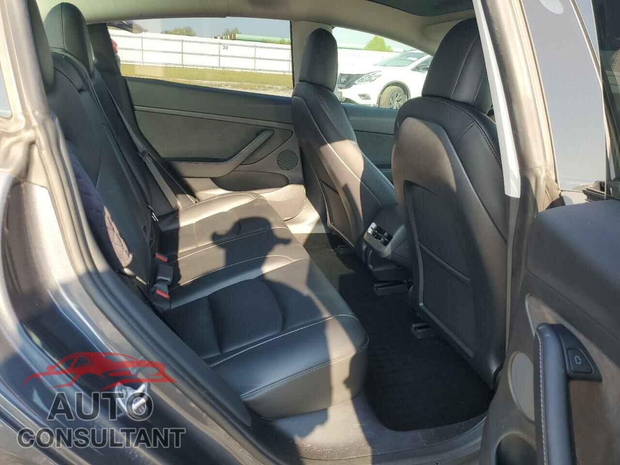 TESLA MODEL 3 2021 - 5YJ3E1EA7MF093886