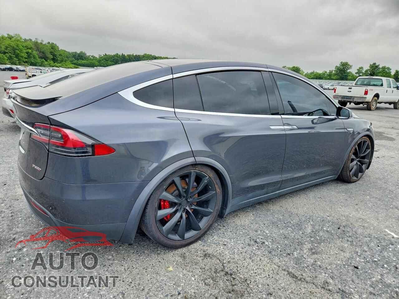 TESLA MODEL X 2016 - 5YJXCBE44GF016355
