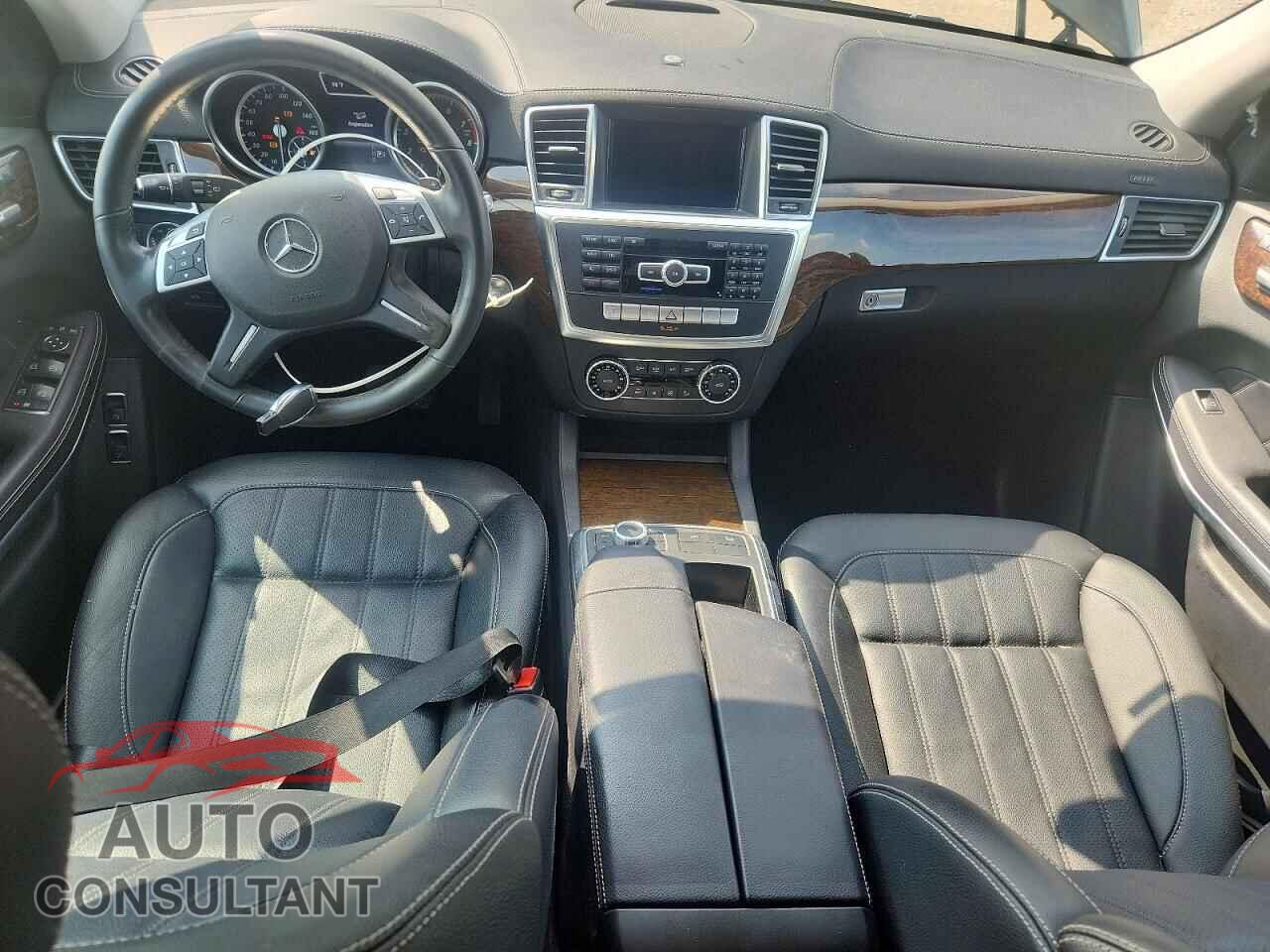 MERCEDES-BENZ GL-CLASS 2013 - 4JGDF7CE7DA249598