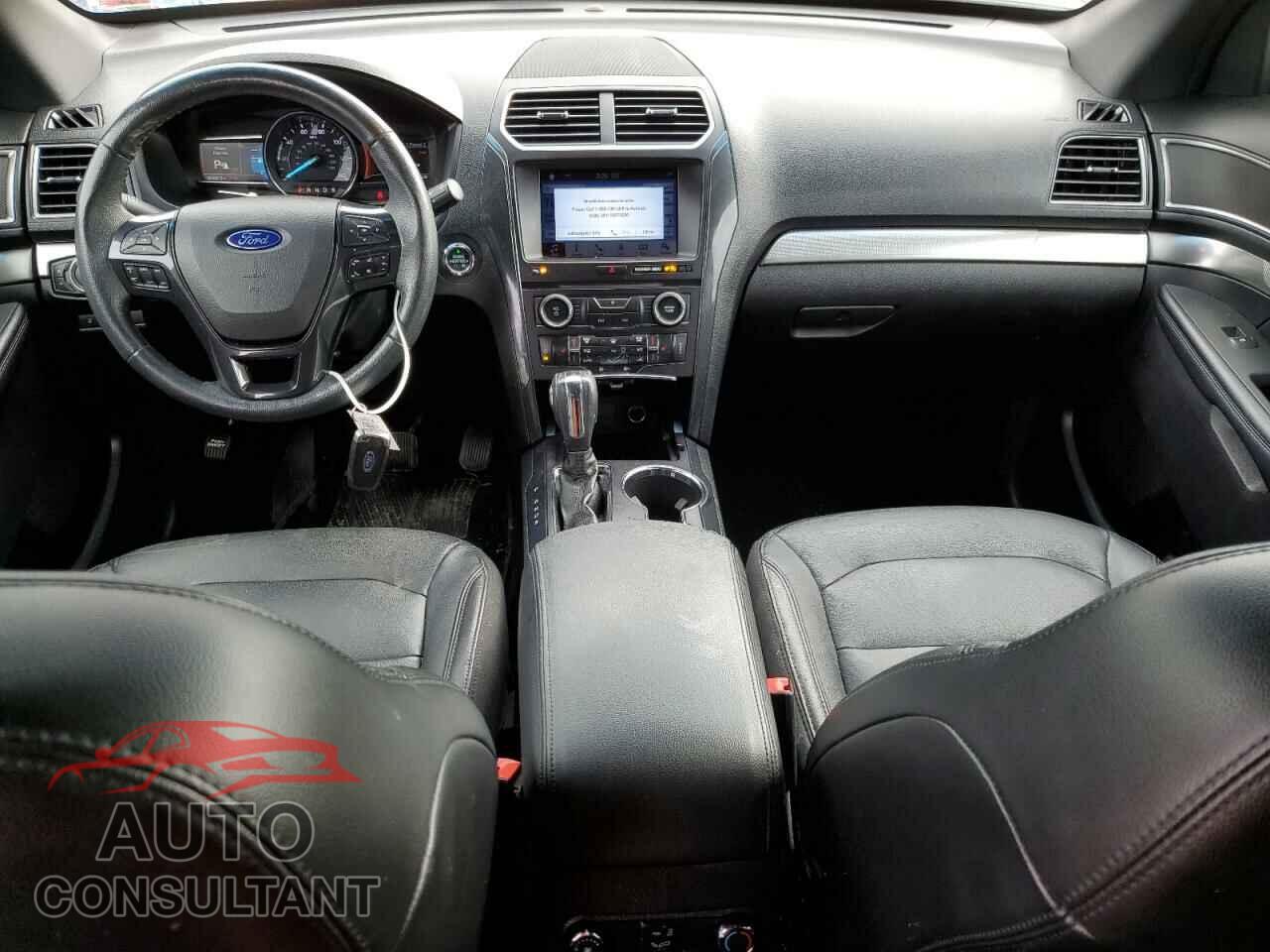 FORD EXPLORER 2018 - 1FM5K7D83JGC33481
