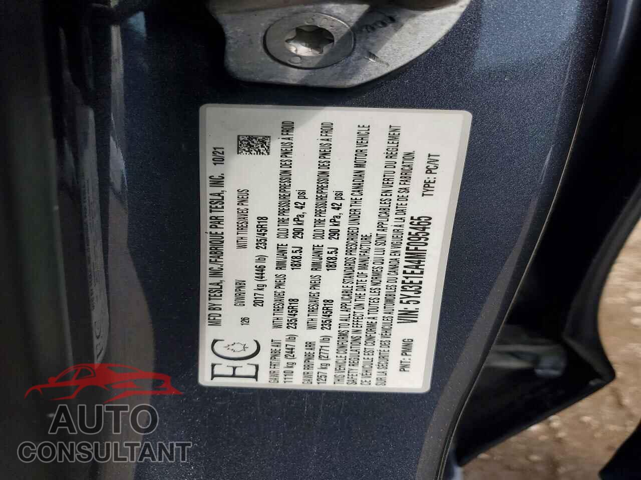 TESLA MODEL 3 2021 - 5YJ3E1EA4MF095465