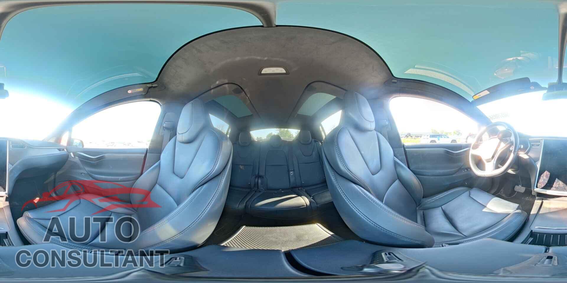 TESLA MODEL X 2017 - 5YJXCAE22HF077147