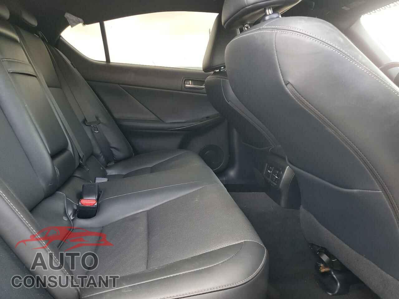 LEXUS IS 2021 - JTHAA1D26M5114336