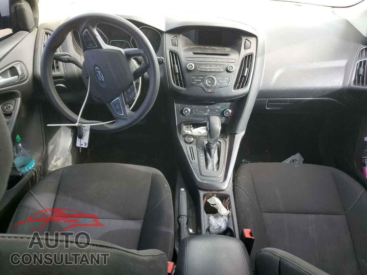 FORD FOCUS 2017 - 1FADP3K25HL231876