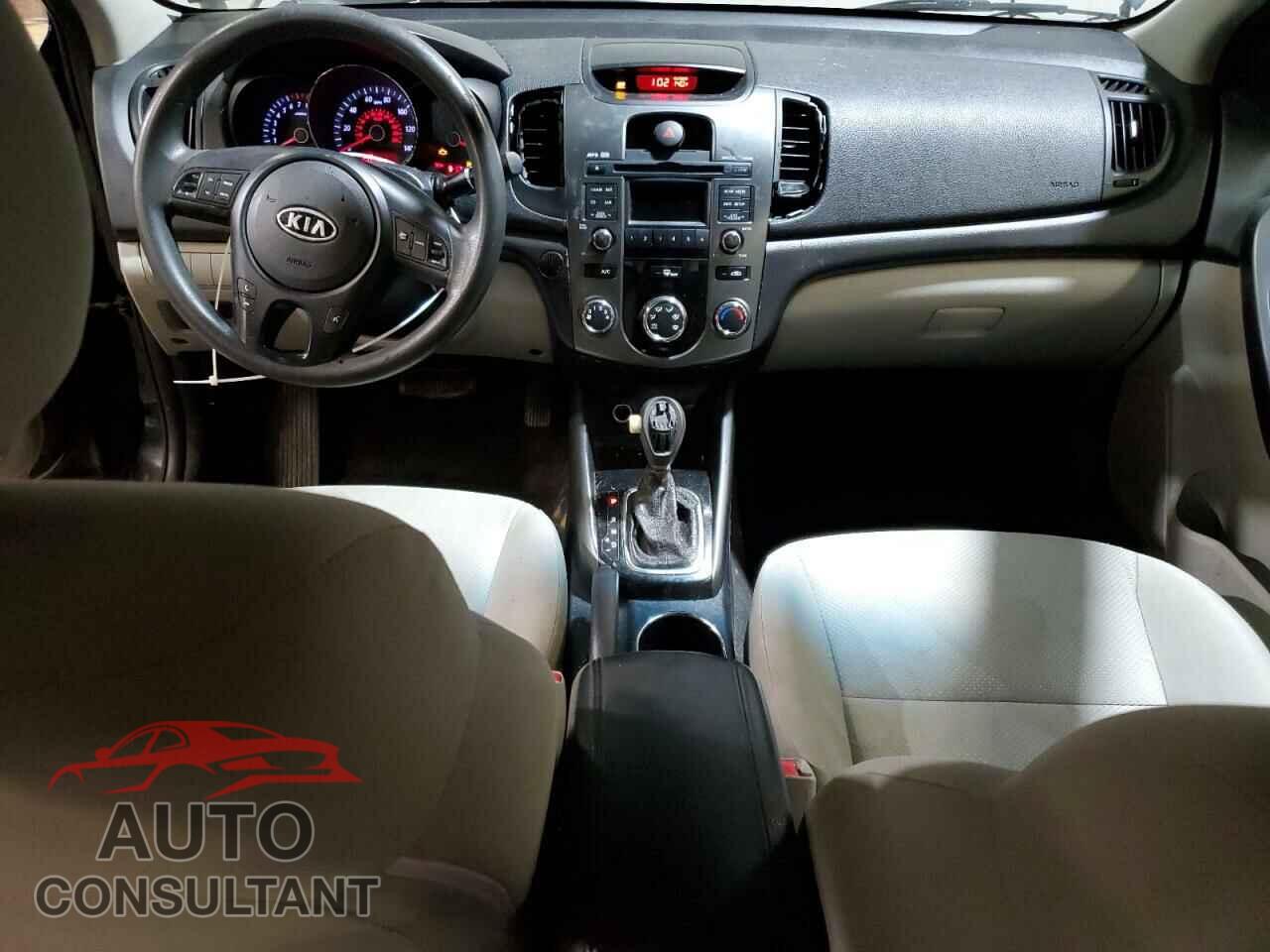 KIA FORTE 2013 - KNAFU4A28D5670052