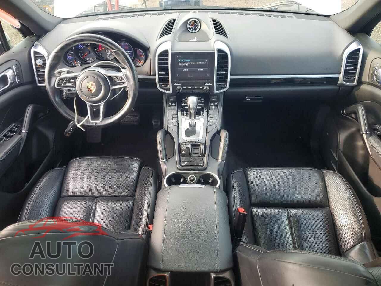 PORSCHE CAYENNE 2017 - WP1AA2A25HKA86174