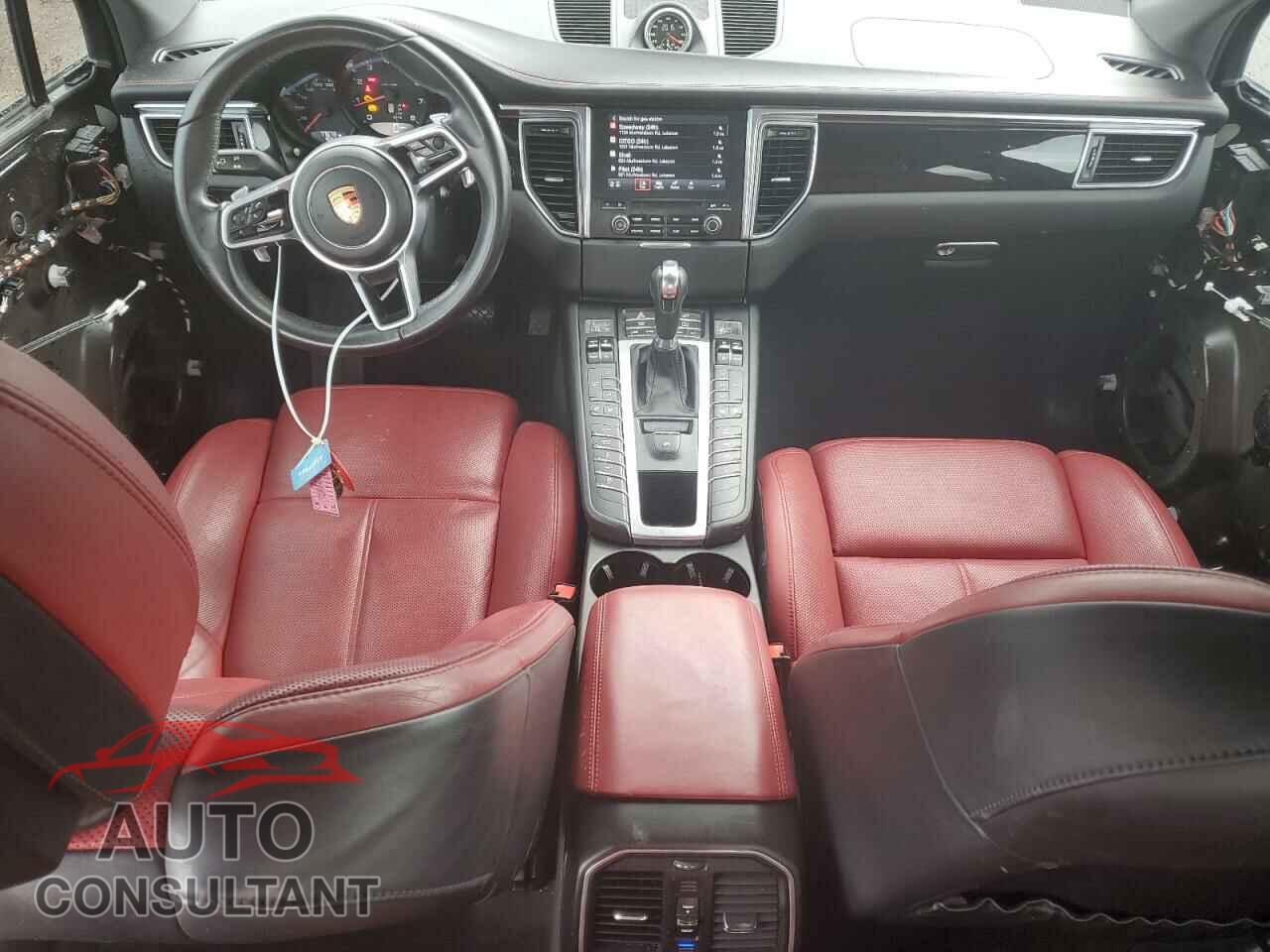 PORSCHE MACAN 2018 - WP1AA2A52JLB14863