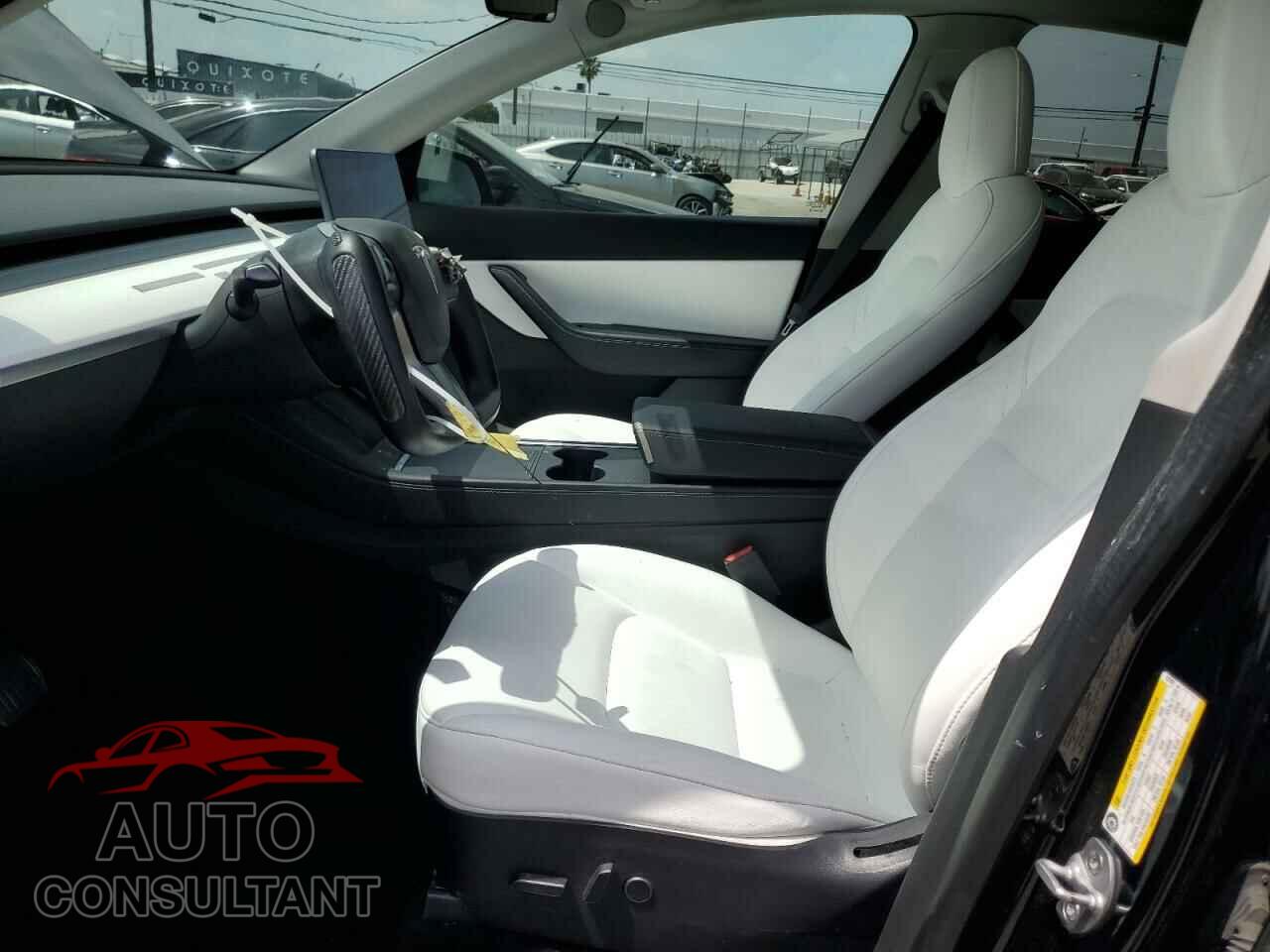 TESLA MODEL Y 2022 - 7SAYGDEE7NF352000
