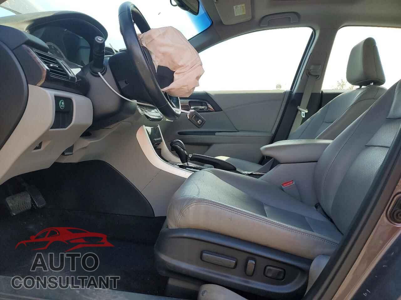 HONDA ACCORD 2017 - 1HGCR2F84HA043985