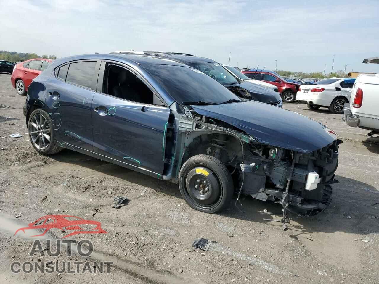 MAZDA 3 2018 - JM1BN1M32J1159120