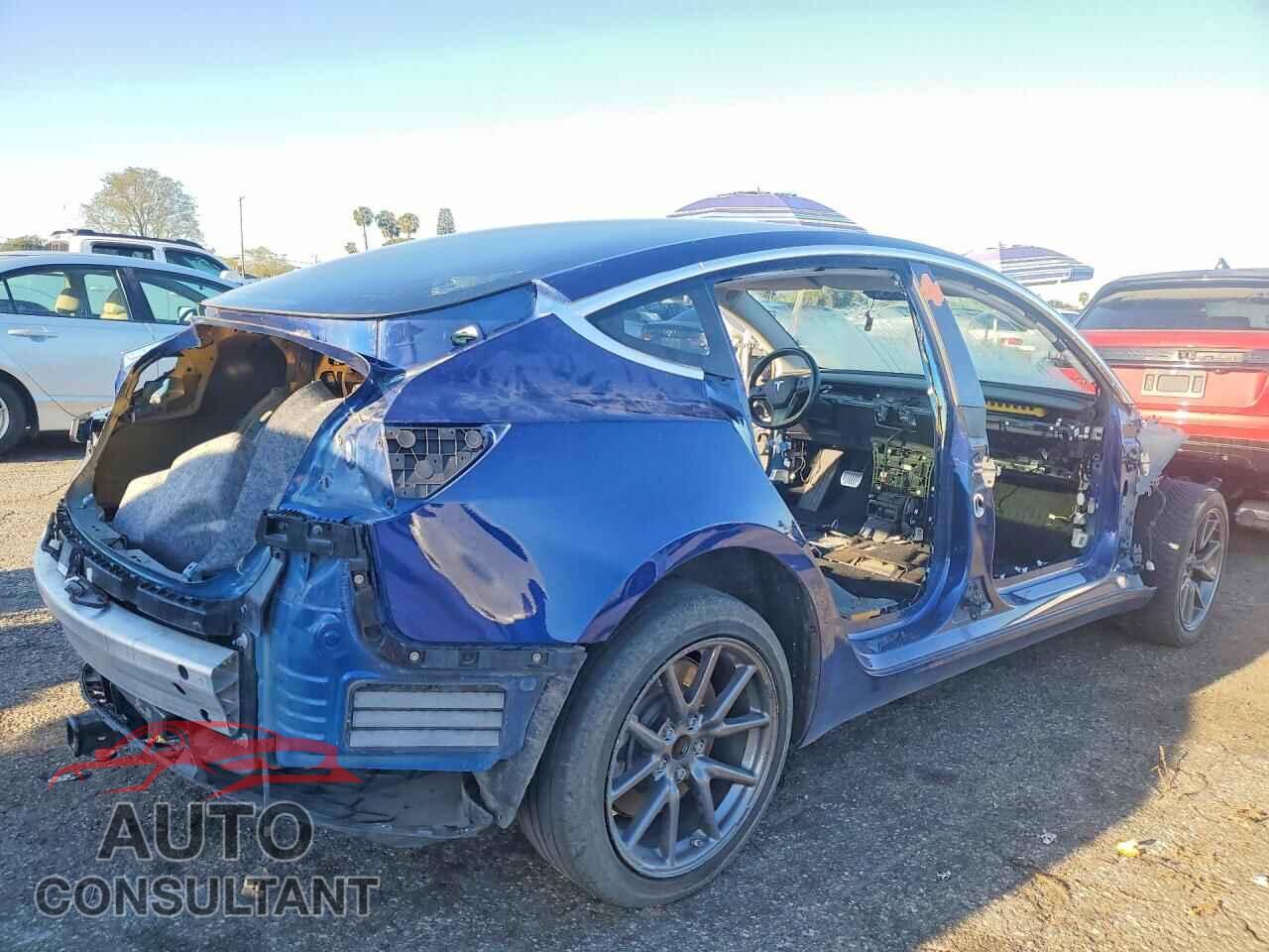 TESLA MODEL 3 2019 - 5YJ3E1EB8KF433102