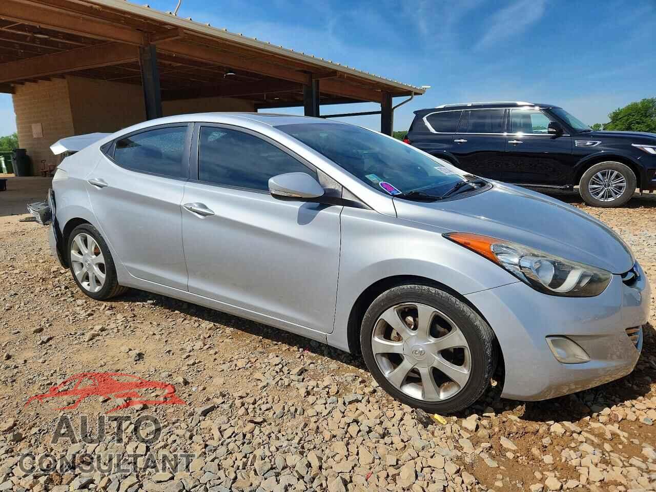 HYUNDAI ELANTRA 2012 - 5NPDH4AE1CH087295