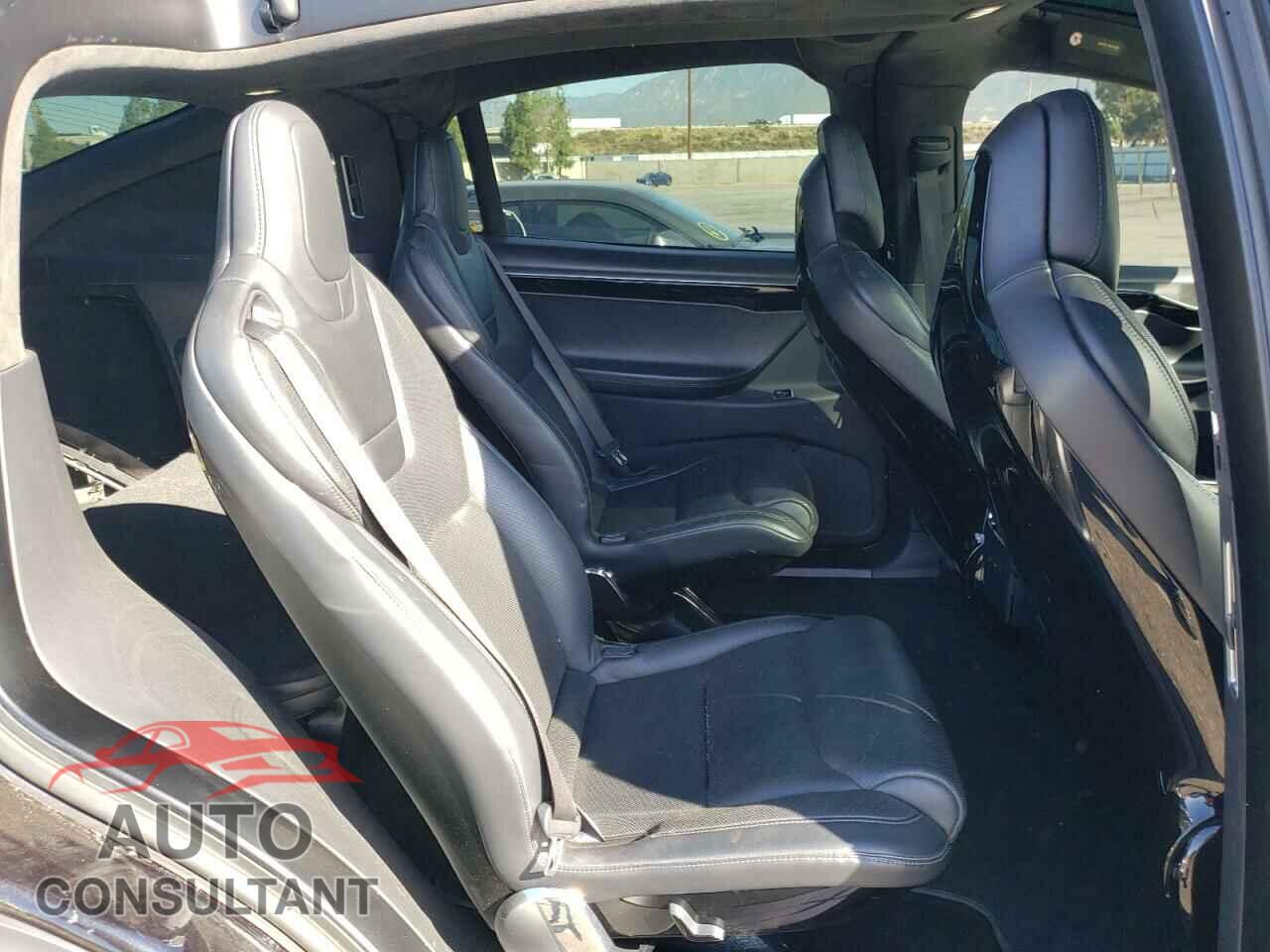 TESLA MODEL X 2016 - 5YJXCBE41GF012165