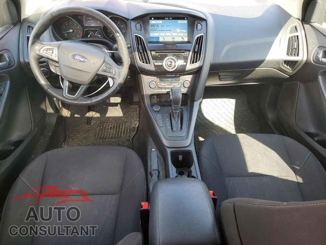 FORD FOCUS 2017 - 1FADP3M20HL341246
