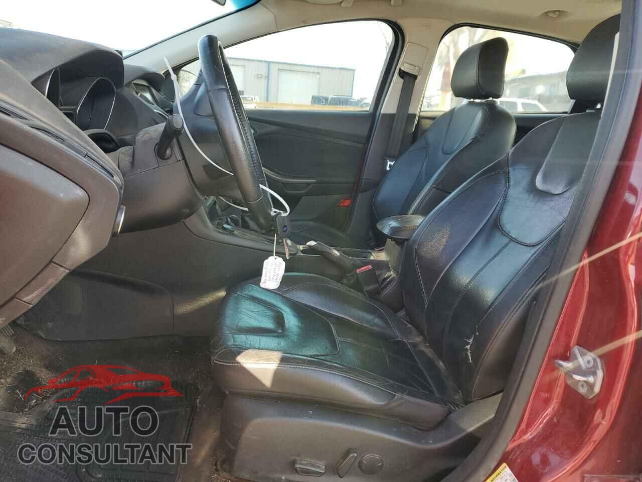 FORD FOCUS 2015 - 1FADP3K2XFL369636
