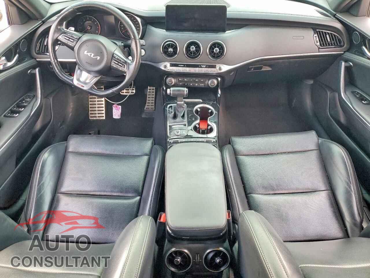 KIA STINGER 2022 - KNAE35LD2N6101230