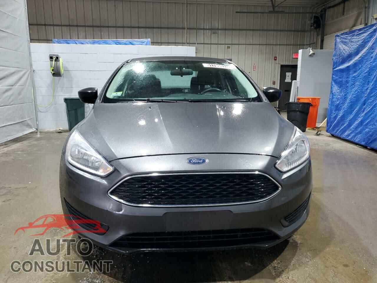 FORD FOCUS 2018 - 1FADP3E27JL290929