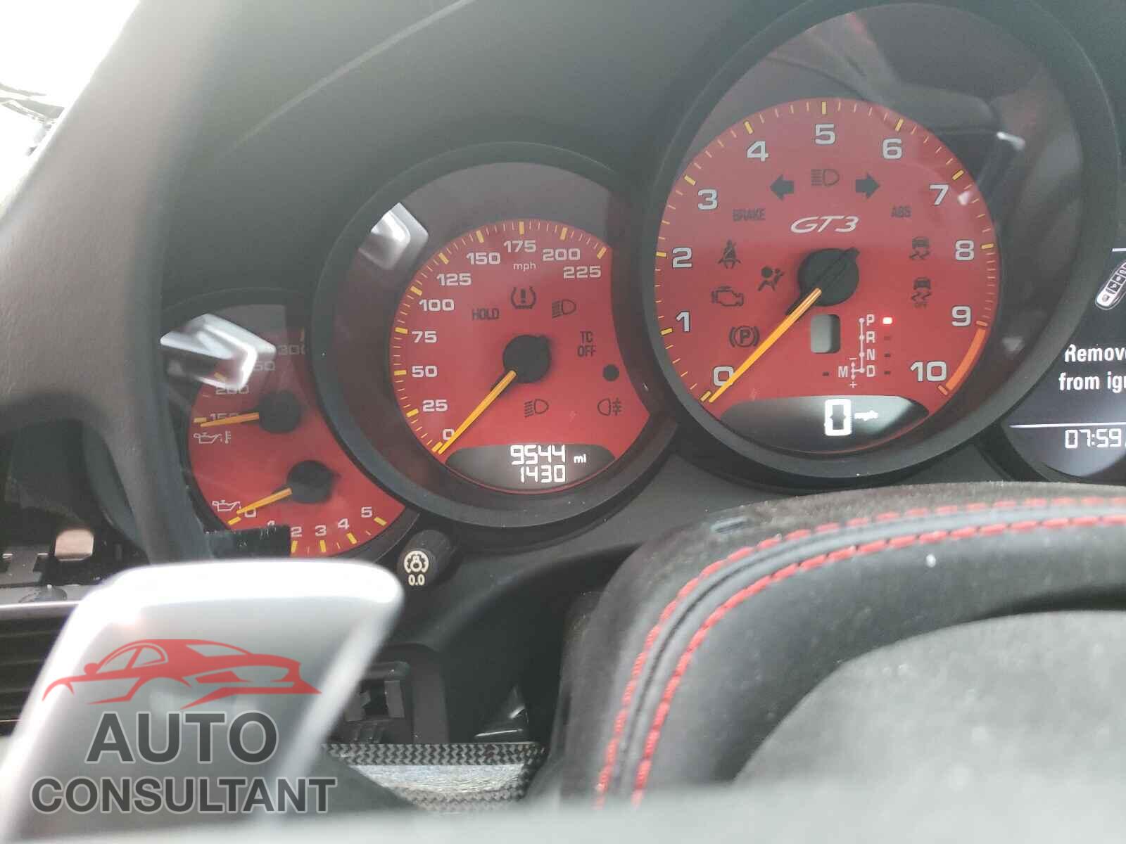 PORSCHE 911 2018 - WP0AC2A99JS175440