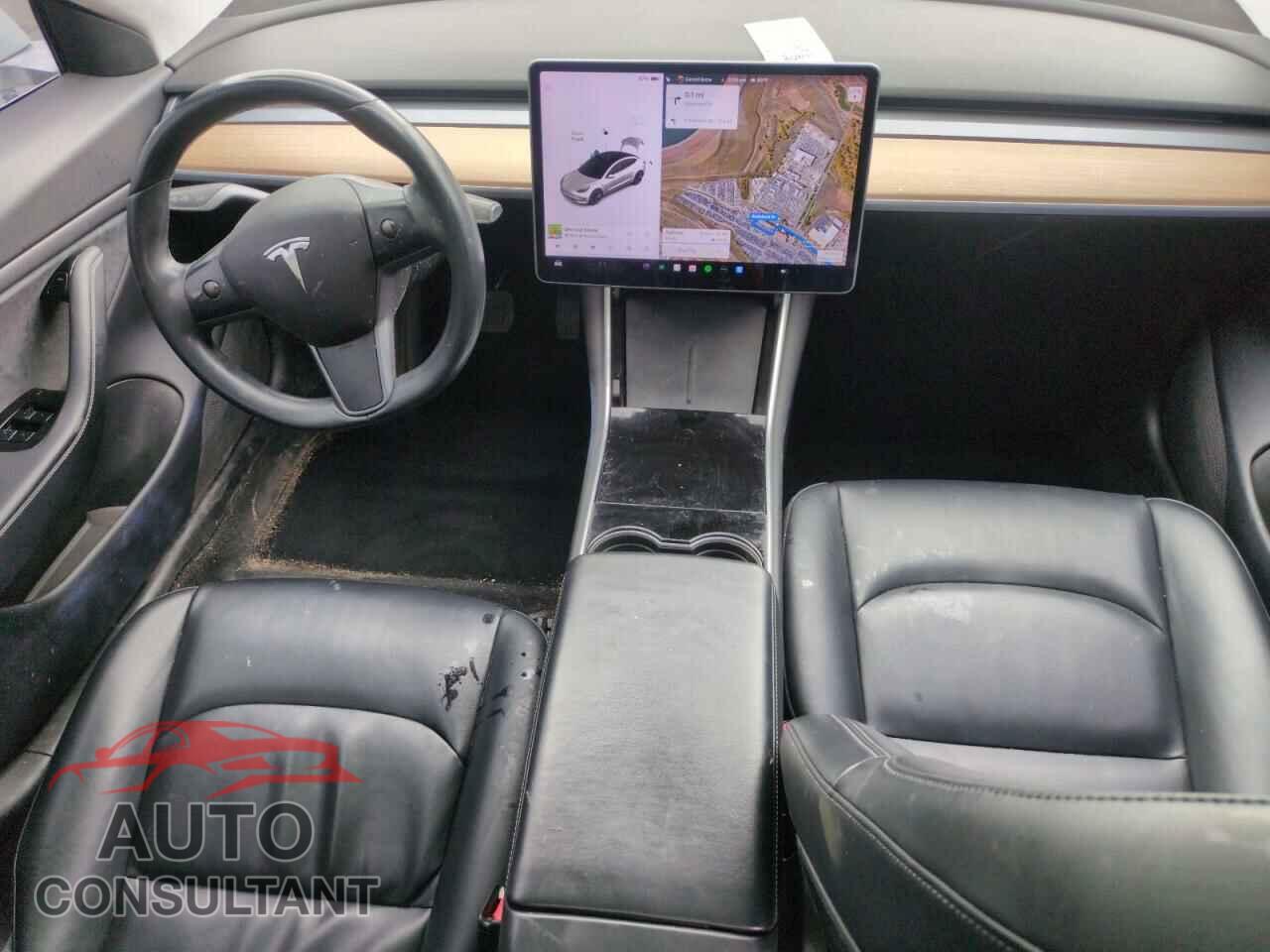 TESLA MODEL 3 2017 - 5YJ3E1EA2HF000827