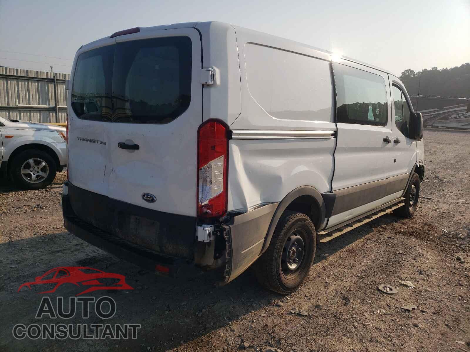 FORD TRANSIT CO 2019 - 1FTYR1YM4KKB00924