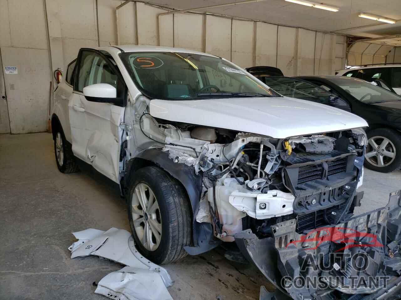 FORD ESCAPE 2017 - 1FMCU9GD8HUD26336