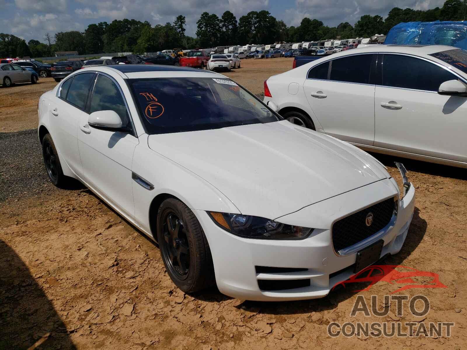 JAGUAR XE 2018 - SAJAR4FX0JCP38808