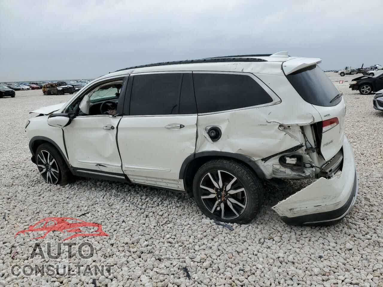 HONDA PILOT 2019 - 5FNYF5H66KB017431