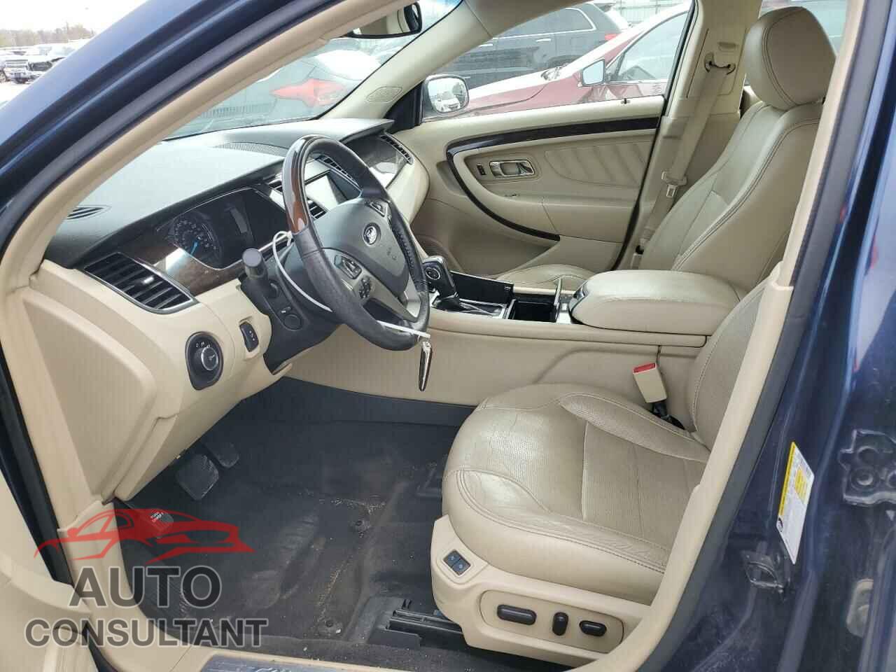 FORD TAURUS 2017 - 1FAHP2F81HG128215