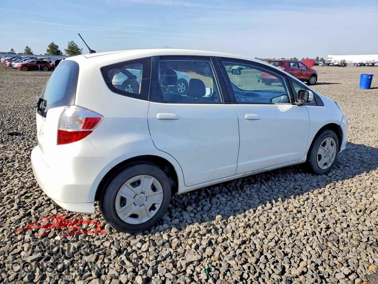 HONDA FIT 2013 - JHMGE8H36DC032290