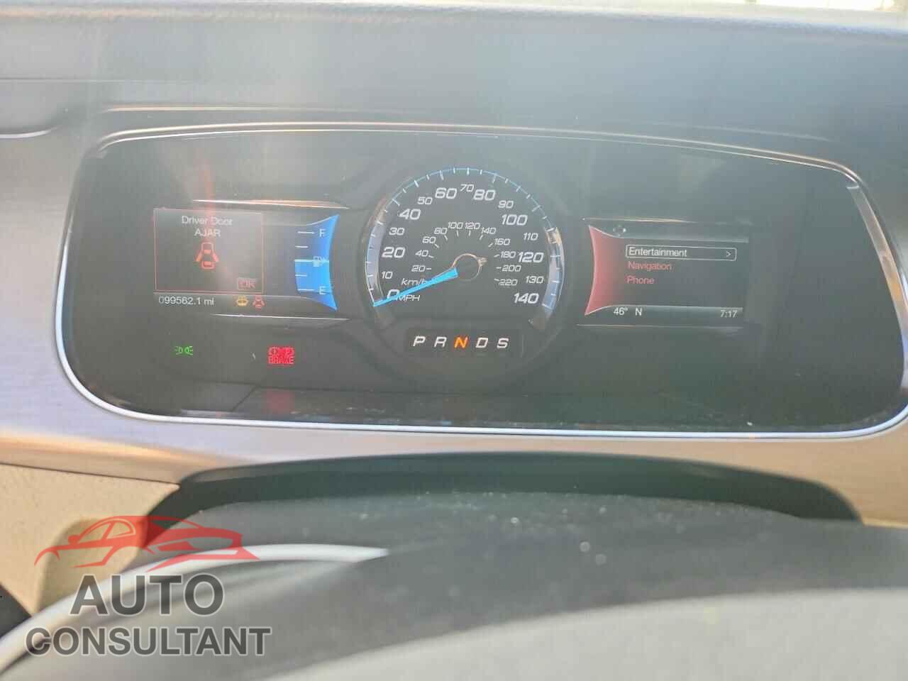 FORD TAURUS 2016 - 1FAHP2E80GG137682