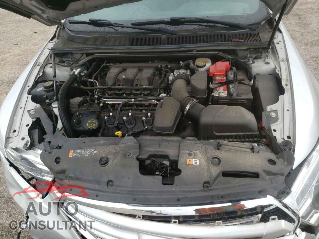 FORD TAURUS 2018 - 1FAHP2F88JG126547