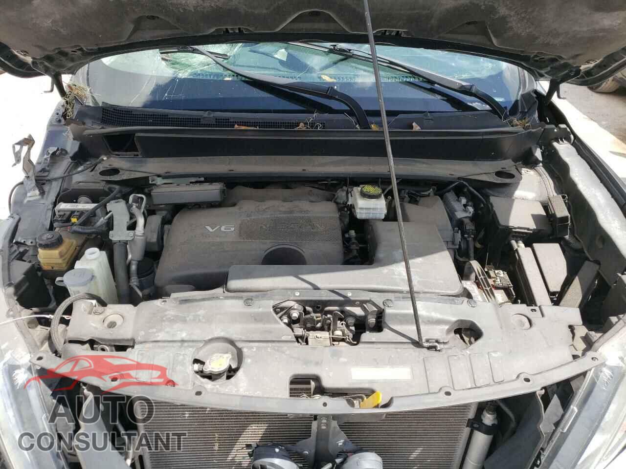 NISSAN PATHFINDER 2017 - 5N1DR2MN8HC651438