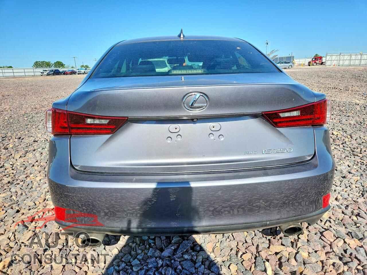 LEXUS IS 2015 - JTHCF1D23F5025174