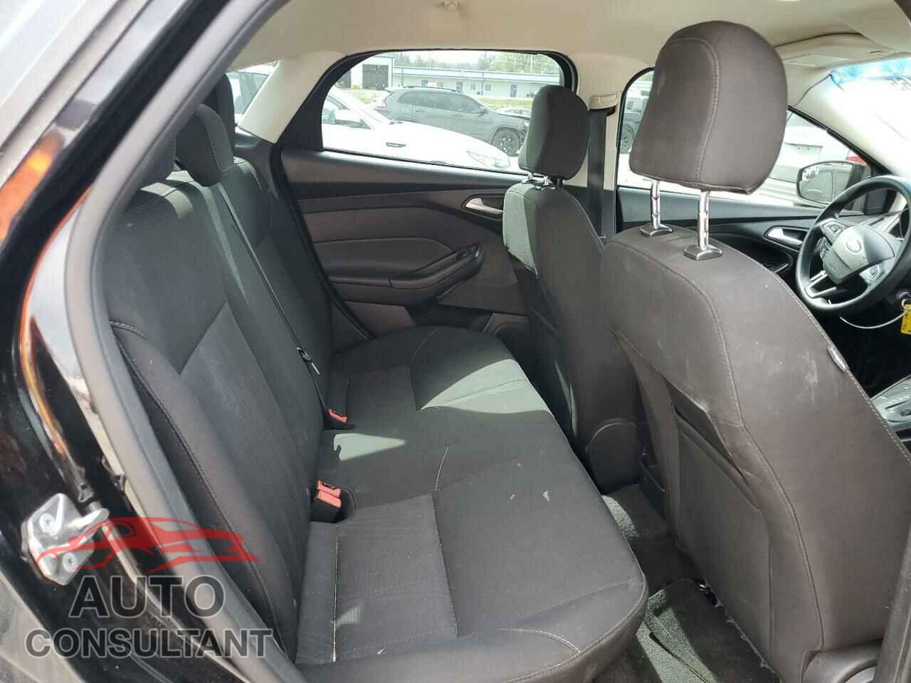 FORD FOCUS 2017 - 1FADP3FE7HL276578