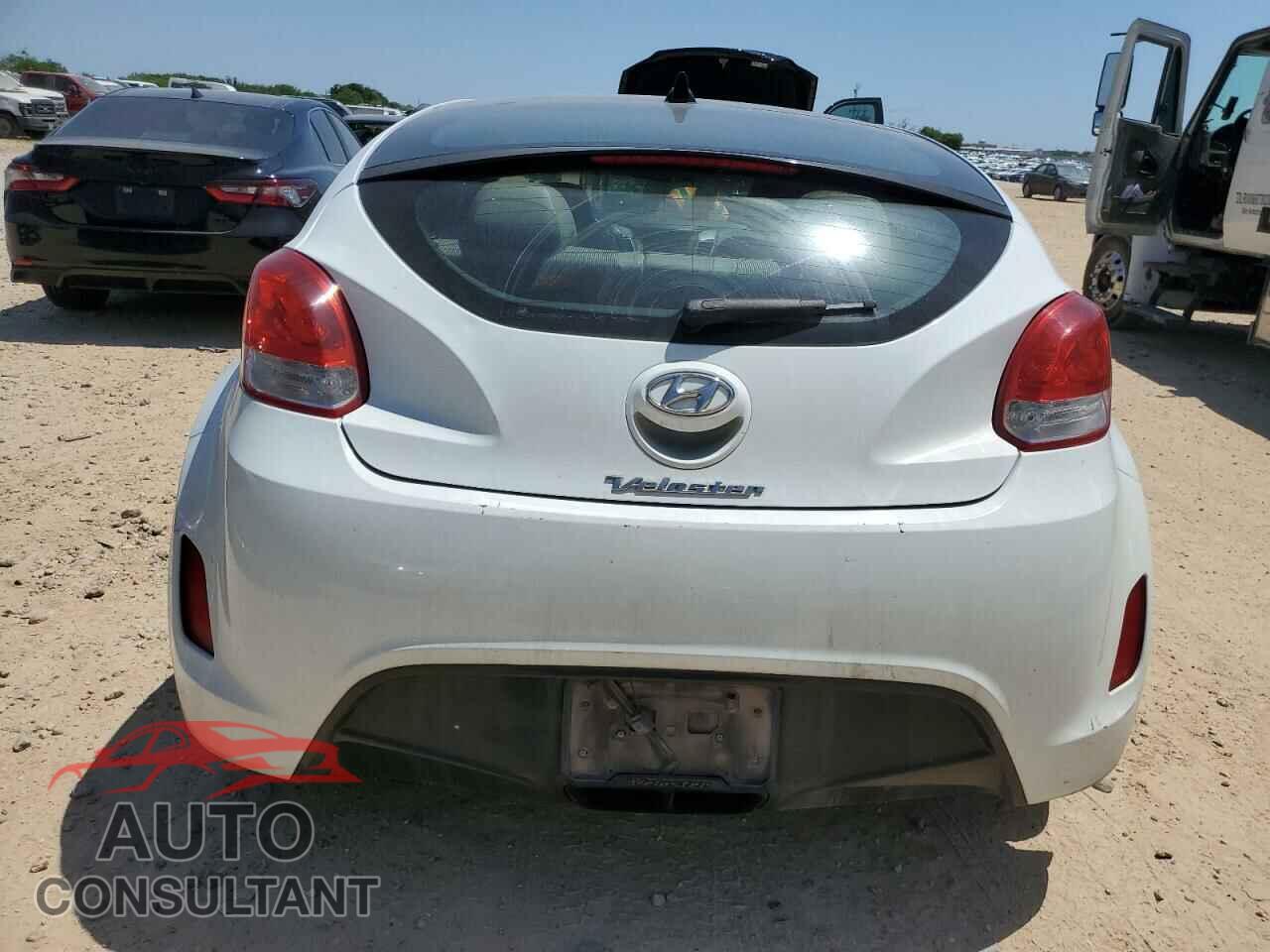 HYUNDAI VELOSTER 2013 - KMHTC6AD4DU129913