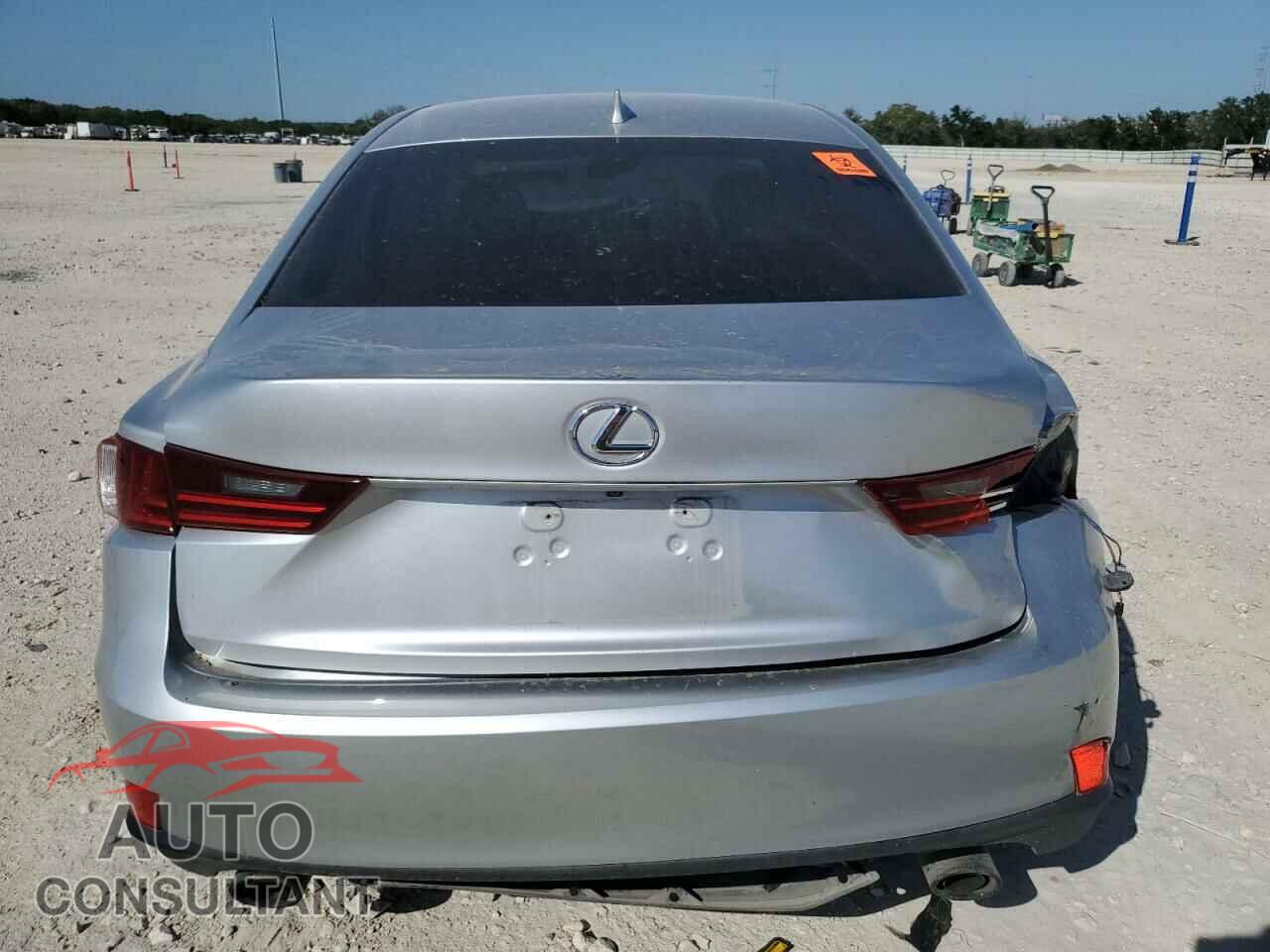 LEXUS IS 2014 - JTHBF1D29E5040689