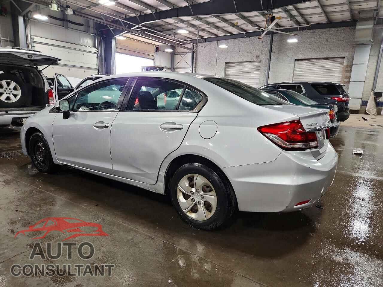 HONDA CIVIC 2013 - 2HGFB2F53DH571083