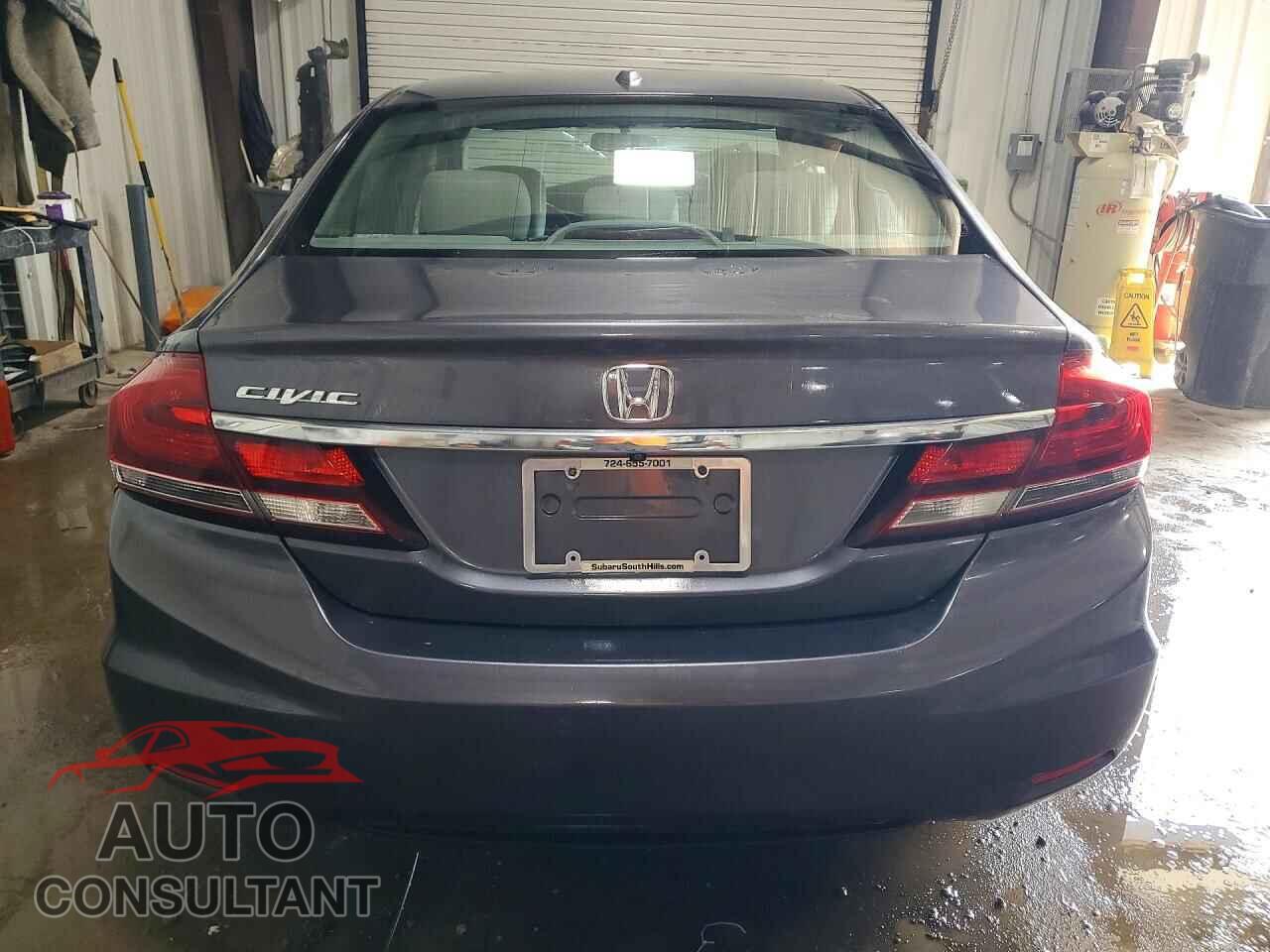HONDA CIVIC 2015 - 2HGFB2F98FH552373