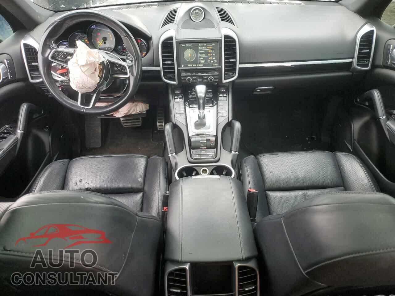 PORSCHE CAYENNE 2016 - WP1AE2A29GLA17758