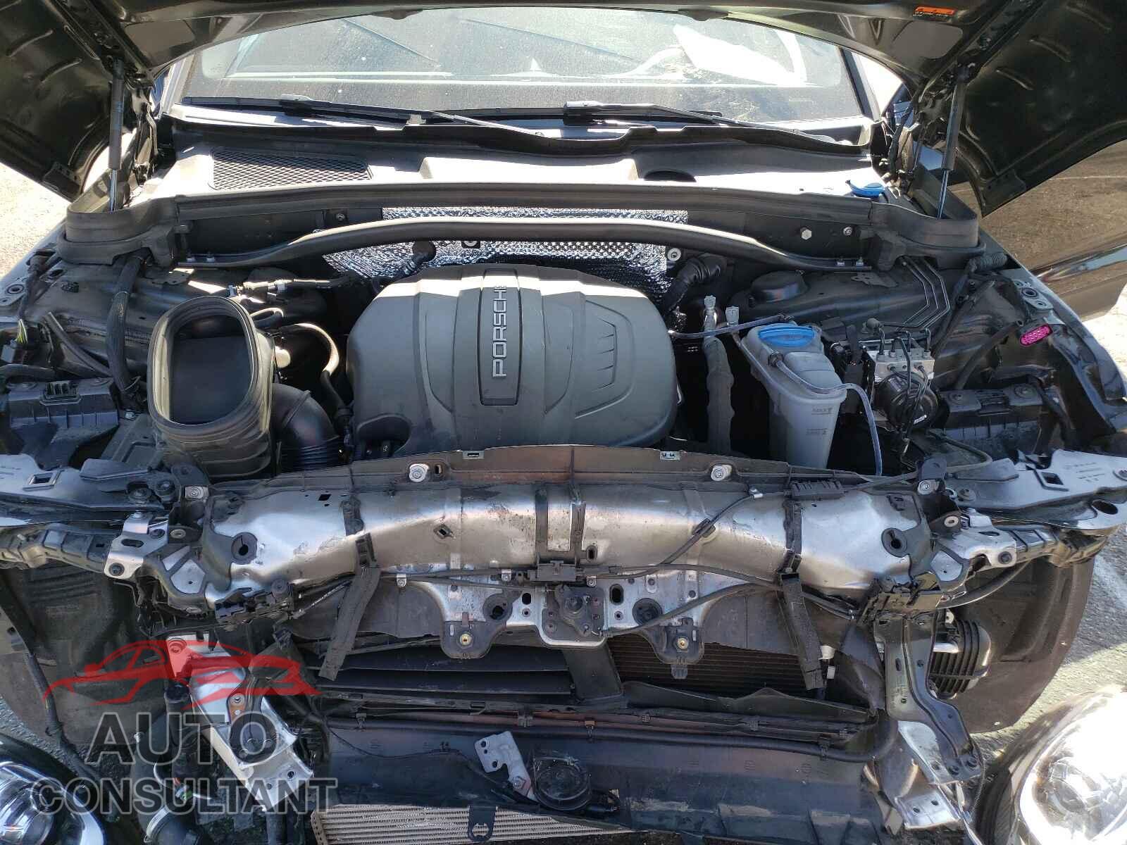 PORSCHE MACAN 2018 - WP1AA2A52JLB21120