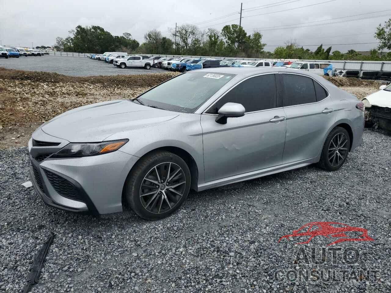 TOYOTA CAMRY 2021 - 4T1G11AK4MU484203