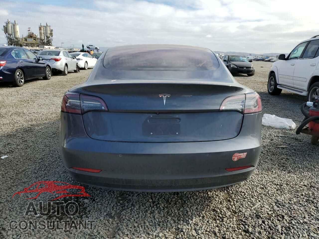 TESLA MODEL 3 2018 - 5YJ3E1EA2JF038886
