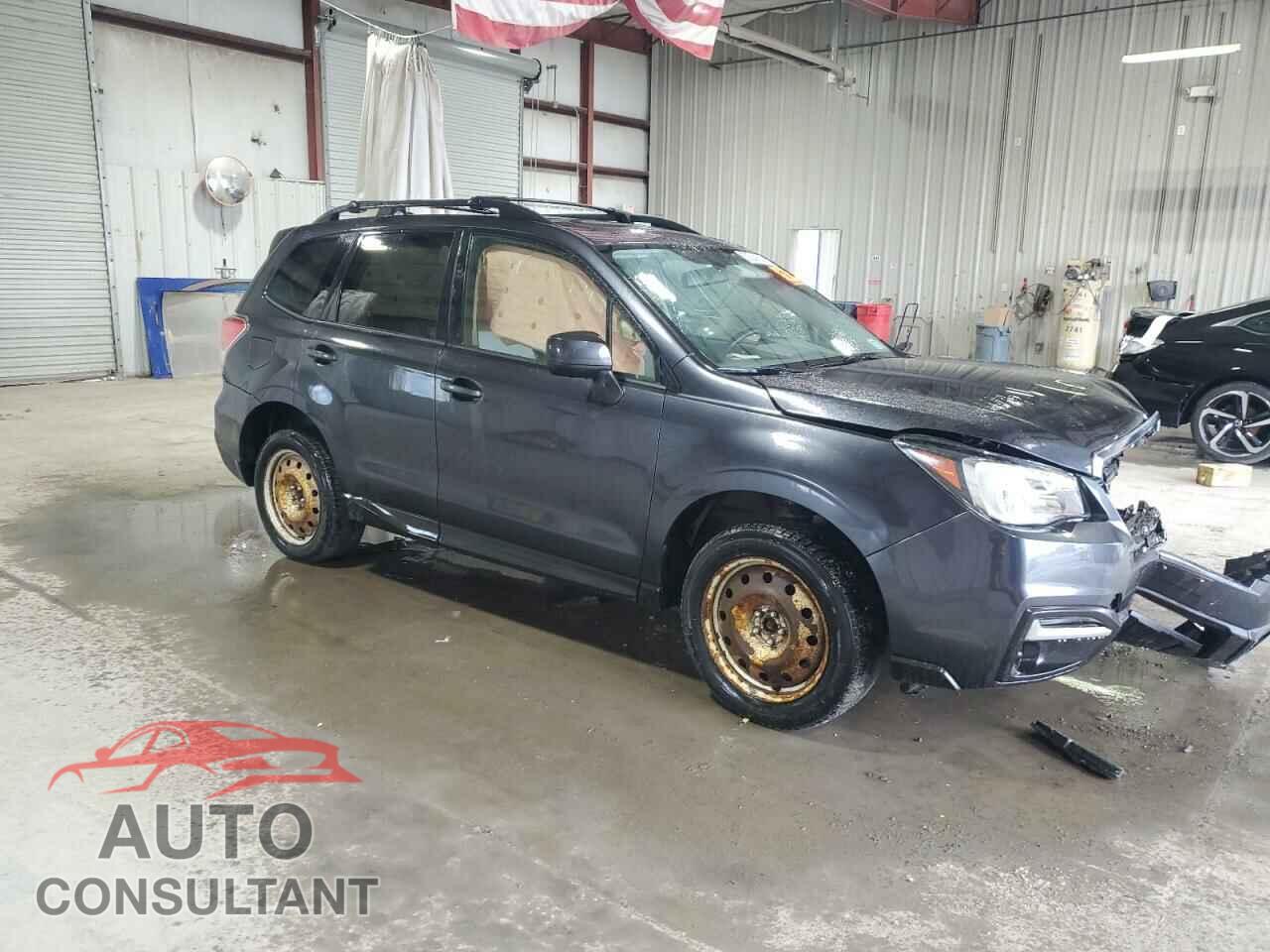 SUBARU FORESTER 2018 - JF2SJAEC6JH436273