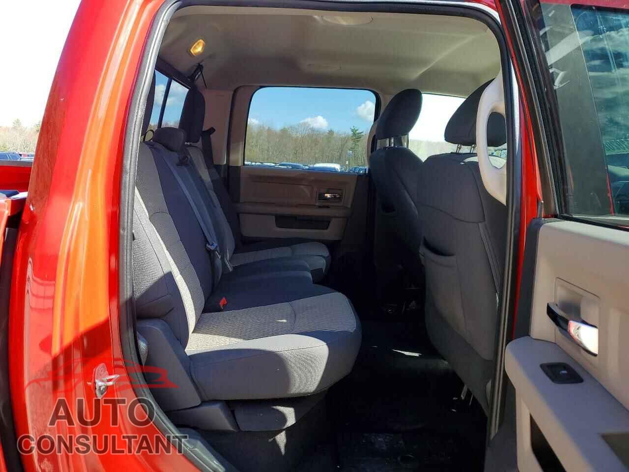 DODGE RAM 1500 2012 - 1C6RD7LT0CS247707