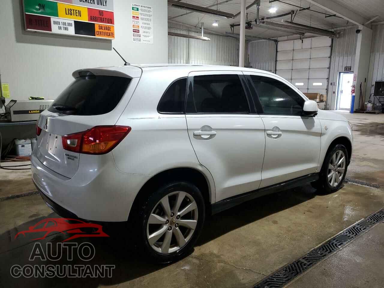 MITSUBISHI OUTLANDER 2014 - 4A4AR3AU3EE003667