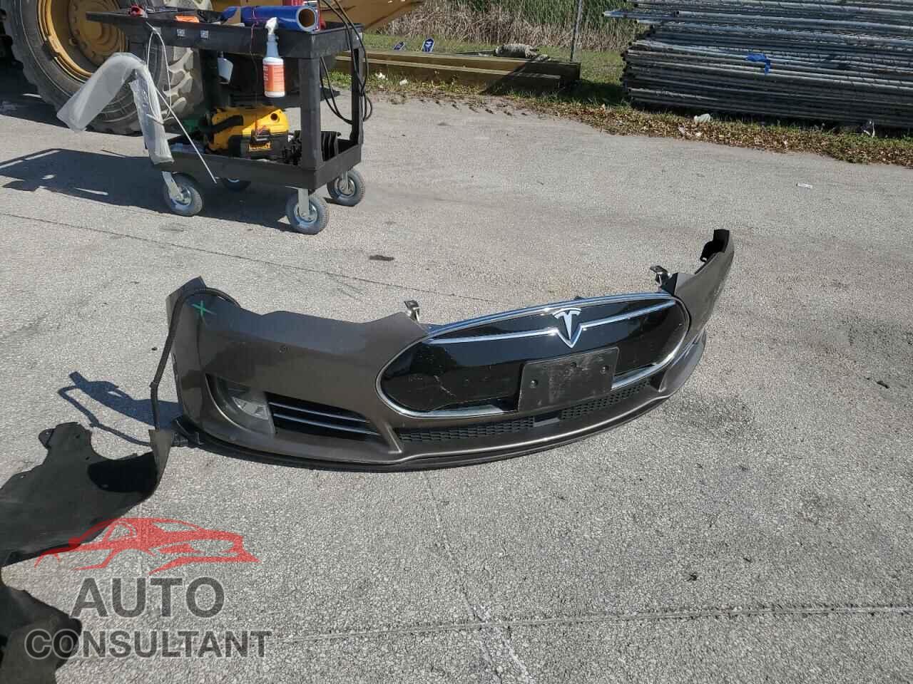 TESLA MODEL S 2015 - 5YJSA1H25FF087146
