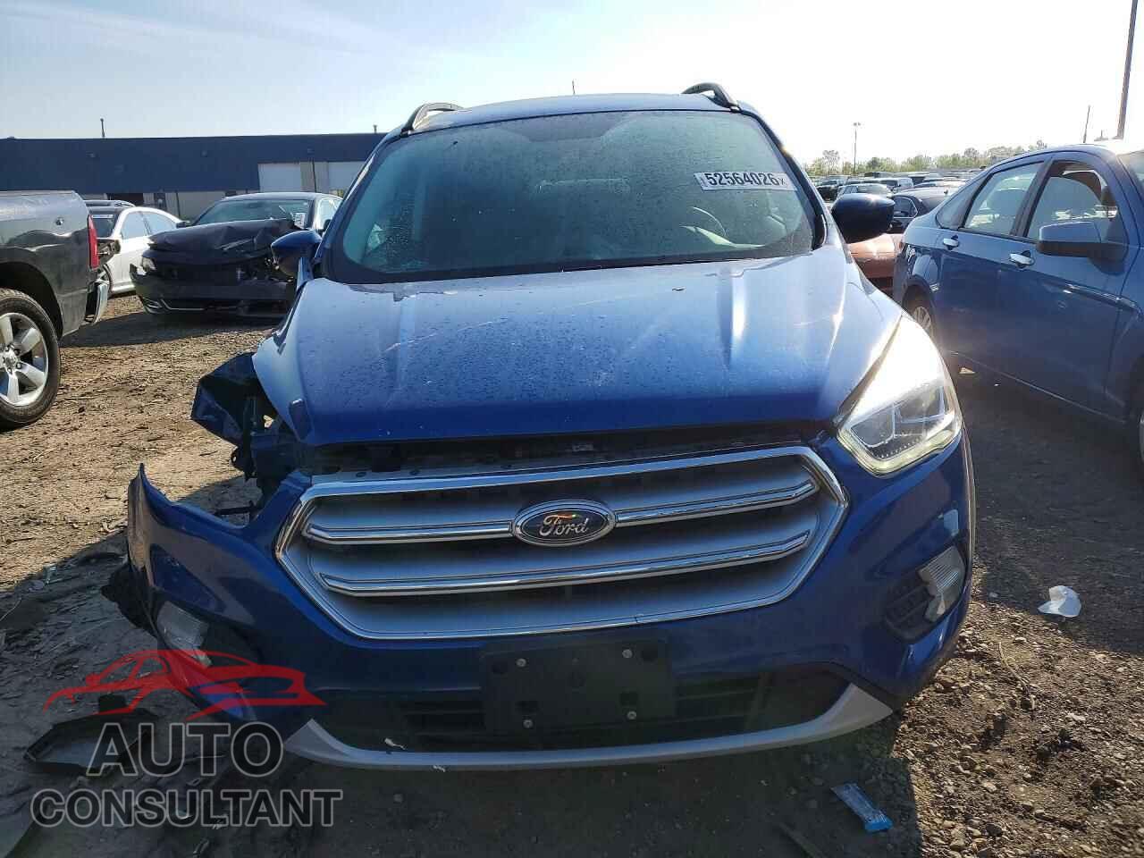 FORD ESCAPE 2017 - 1FMCU0GD4HUD73830